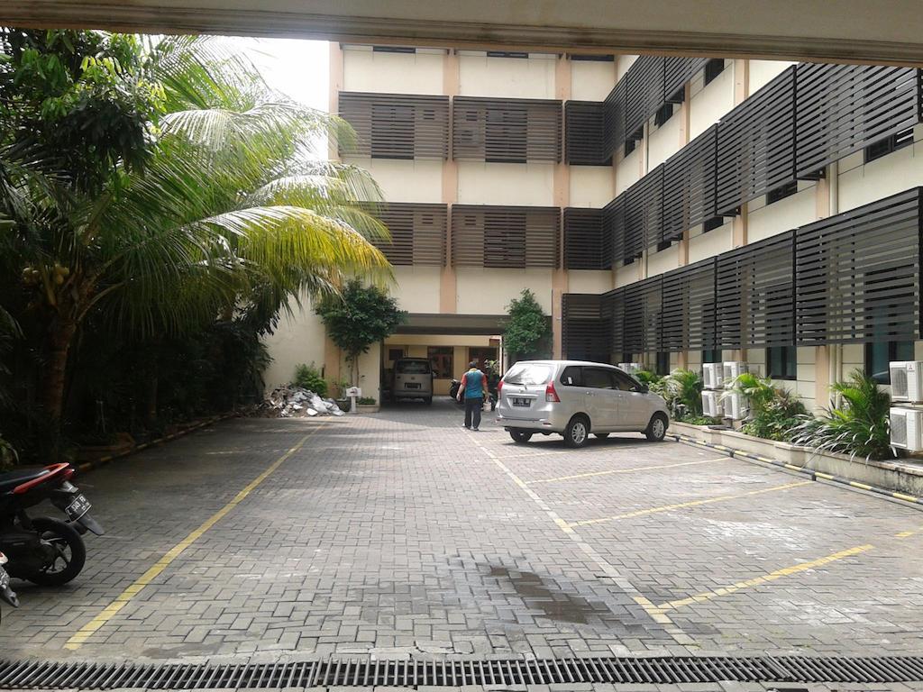 Hotel Fortuna Surabaya Kültér fotó